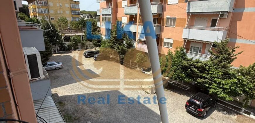 Apartament 1+1 për shitje në Mali i Robit, Golem – vetëm 300 metra nga deti. | LIKA REAL ESTATE
