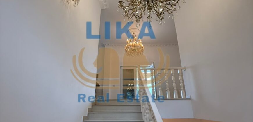 Shitet Vilë Luksoze në Qerret – Vijë e Parë Bregdetare | LIKA REAL ESTATE