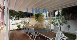 Shitet Vilë Luksoze në Qerret – Vijë e Parë Bregdetare | LIKA REAL ESTATE