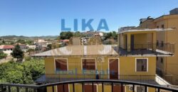 Shitet Apartament 2+1+2 në Qendër të Kavajës