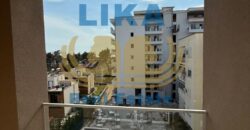 Apartament 1+1 për shitje në Golem – Zona e Vienës, vetëm 200 metra nga deti | LIKA REAL ESTATE
