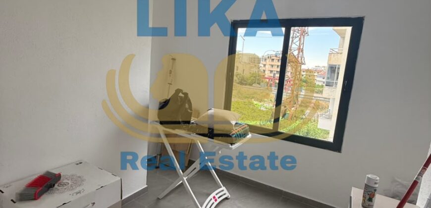 Vilë 3-katëshe për shitje në Shkëmbin e Kavajës – Mundësi ideale për investim dhe aktivitet turistik | LIKA REAL ESTATE