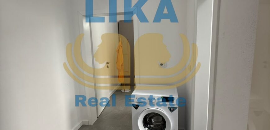 Vilë 3-katëshe për shitje në Shkëmbin e Kavajës – Mundësi ideale për investim dhe aktivitet turistik | LIKA REAL ESTATE