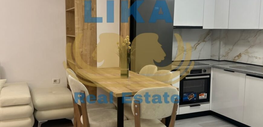 Apartament 2+1 në shitje në Mali i Robit, Golem – I sapoinvestuar me certifikatë pronësie | LIKA REAL ESTATE