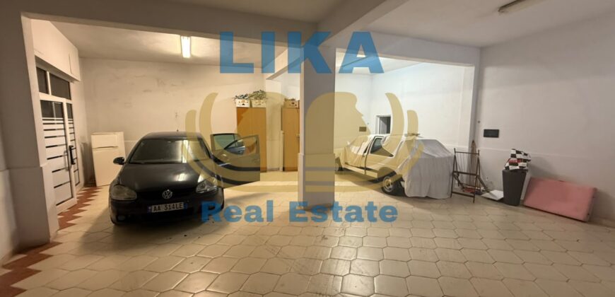 Vilë 3-katëshe në shitje pranë Gjykatës së Durrësit – Mundësi ideale për biznes dhe banim | LIKA REAL ESTATE