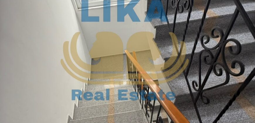 Vilë 3-katëshe në shitje pranë Gjykatës së Durrësit – Mundësi ideale për biznes dhe banim | LIKA REAL ESTATE