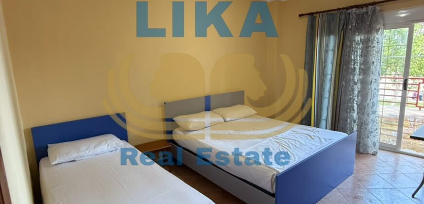 Apartament 2+1 në shitje në vijë të parë me detin në Golem | LIKA REAL ESTATE