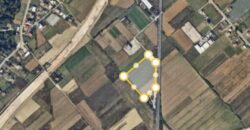 Tokë industriale në shitje në autostradën Kavajë – Rrogozhinë