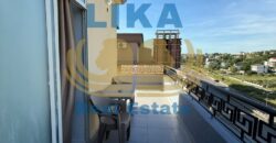 Verandë panoramike vetëm pak hapa nga deti.