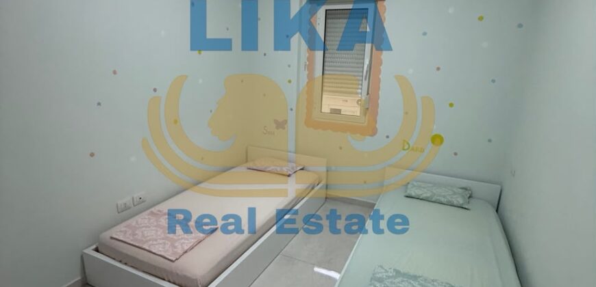 APARTAMENT 2+1 NË SHITJE – QERRET